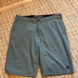 Billabong Shorts 32